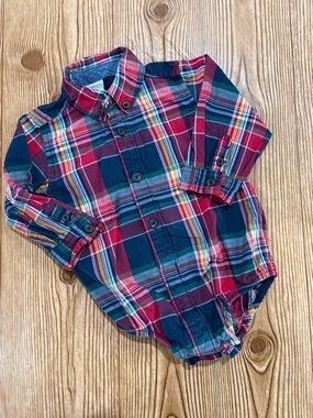 4/$20 Carter’s Plaid Long-Sleeve Onesie Bodysuit 9-12 Months Cotton